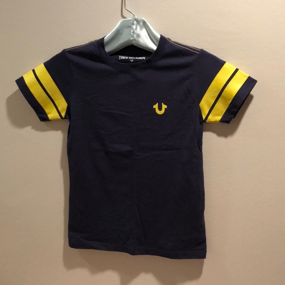 boys true religion t shirt